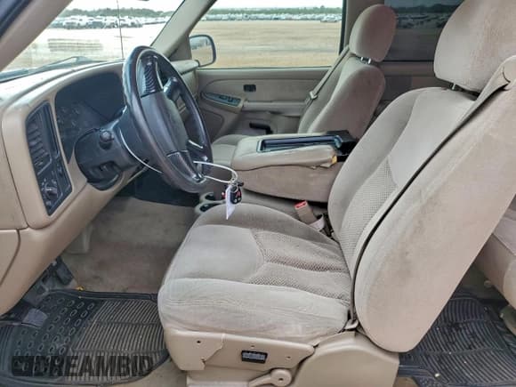 ✅ 2003 Chevrolet Silverado 1500 LS • VIN: 2GCEC19V331186210 • Lot: 93729005. Listed on Copart with 155,207 mi. Free auction sales archive from the USA and detailed vehicle history report at DreamBid. Image 7.