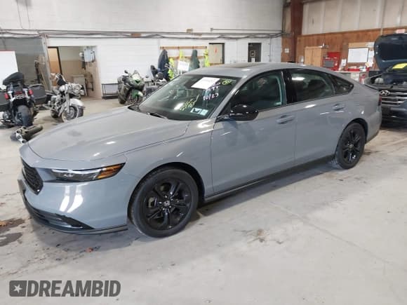✅ 2025 Honda Accord SE • VIN: 1HGCY1F40SA061904 • Лот: 43553252. Опубликован ранее на IAAI с пробегом 2 305 миль. Бесплатный доступ к архиву аукционных продаж из США и подробный отчёт об истории автомобиля на DreamBid. Изображение 18.