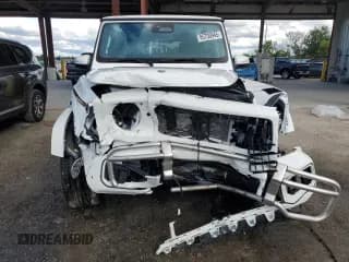 ✅ 2025 Mercedes-Benz G 63 AMG • VIN: W1NWH5AB7SX024539 • Lot: 85700945. Wystawiony na Copart z przebiegiem Nie podano. Bezpłatny archiwum sprzedaży aukcyjnych z USA i szczegółowy raport historii pojazdu na DreamBid. Zdjęcie 5.