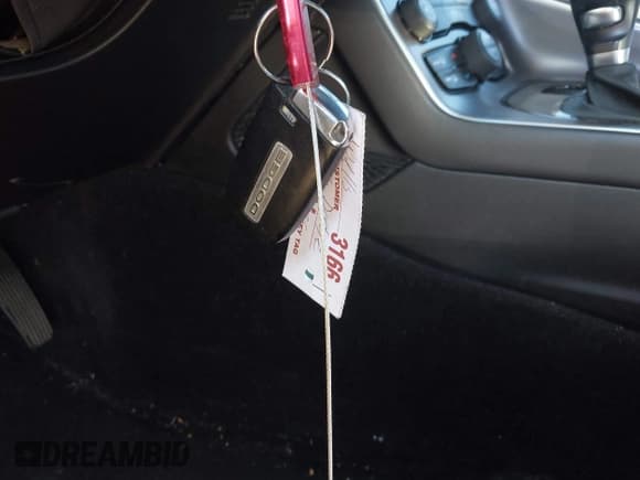 ✅ 2016 Dodge Challenger SXT • VIN: 2C3CDZAG9GH137594 • Лот: 43460055. Опубликован ранее на IAAI с пробегом 148 558 миль. Бесплатный доступ к архиву аукционных продаж из США и подробный отчёт об истории автомобиля на DreamBid. Изображение 11.