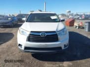 ✅ 2014 Toyota Highlander LE Plus • VIN: 5TDBKRFH9ES005206 • Lot: 43465016. Wystawiony na IAAI z przebiegiem 149 901 mil. Bezpłatny archiwum sprzedaży aukcyjnych z USA i szczegółowy raport historii pojazdu na DreamBid. Zdjęcie 12.