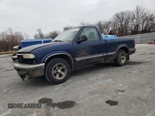 ✅ 1998 Chevrolet S-10 LS • VIN: 1GCCS1449WK191246 • Лот: 82705274. Опубликован ранее на Copart с пробегом 279 783 миль. Бесплатный доступ к архиву аукционных продаж из США и подробный отчёт об истории автомобиля на DreamBid. Изображение 1.