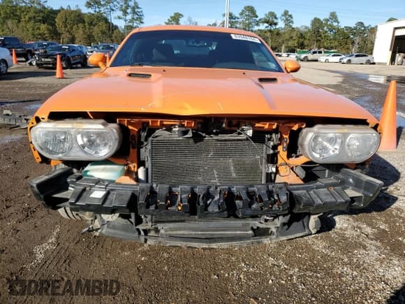✅ 2014 Dodge Challenger R/T 100th Anniversary Appearance • VIN: 2C3CDYBT7EH312122 • Lot: 83948764. Wystawiony na Copart z przebiegiem 136 845 mil. Bezpłatny archiwum sprzedaży aukcyjnych z USA i szczegółowy raport historii pojazdu na DreamBid. Zdjęcie 5.