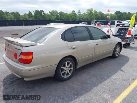 ✅ 2000 Lexus GS 400 • VIN: JT8BH68X7Y0024876 • Lot: 42605707. Wystawiony na IAAI z przebiegiem 221 911 mil. Bezpłatny archiwum sprzedaży aukcyjnych z USA i szczegółowy raport historii pojazdu na DreamBid. Zdjęcie 4.