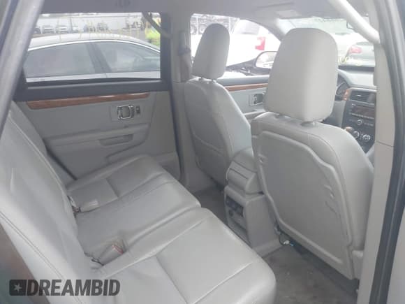 ✅ 2007 Suzuki XL7 Limited • VIN: 2S3DB717X76100237 • Лот: 42666427. Опубликован ранее на IAAI с пробегом 110 955 миль. Бесплатный доступ к архиву аукционных продаж из США и подробный отчёт об истории автомобиля на DreamBid. Изображение 8.