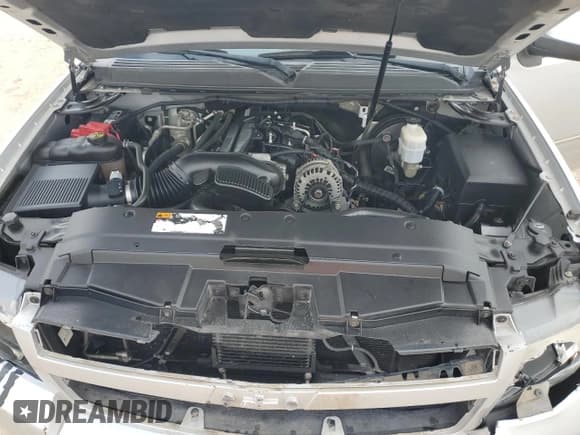 ✅ 2013 Chevrolet Suburban LT • VIN: 1GNSKJE75DR156736 • Lot: 79581474. Wystawiony na Copart z przebiegiem 77 578 mil. Bezpłatny archiwum sprzedaży aukcyjnych z USA i szczegółowy raport historii pojazdu na DreamBid. Zdjęcie 12.