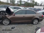 ✅ 2011 Volkswagen Jetta SEL • VIN: 3VWLX7AJ1BM368760 • Лот: 41259990. Опубликован ранее на IAAI с пробегом Не указан. Бесплатный доступ к архиву аукционных продаж из США и подробный отчёт об истории автомобиля на DreamBid. Изображение 14.