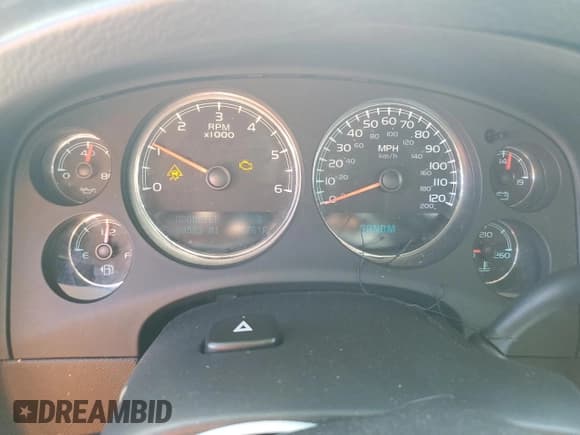 ✅ 2009 GMC Yukon • VIN: 1GKFC26089R198117 • Лот: 78704624. Опубликован ранее на Copart с пробегом 88 583 миль. Бесплатный доступ к архиву аукционных продаж из США и подробный отчёт об истории автомобиля на DreamBid. Изображение 9.