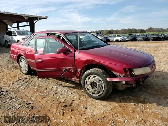 ✅ 1995 Ford Taurus GL • VIN: 1FALP52U0SA159044 • Lot: 79490324. Wystawiony na Copart z przebiegiem 116 243 mil. Bezpłatny archiwum sprzedaży aukcyjnych z USA i szczegółowy raport historii pojazdu na DreamBid. Zdjęcie 11.