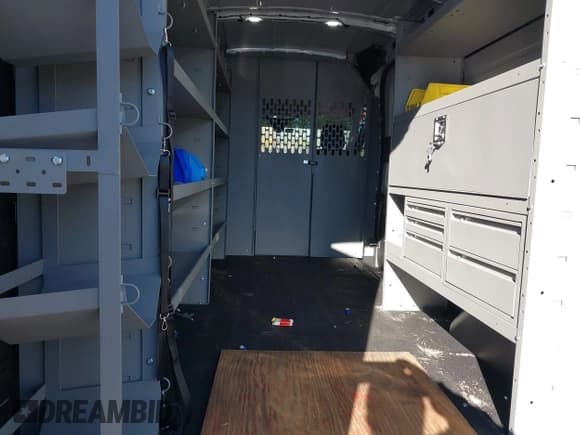 ✅ 2025 Ford Transit Cargo • VIN: 1FTBR1C85SKA01092 • Лот: 43633637. Опубликован ранее на IAAI с пробегом 1 508 миль. Бесплатный доступ к архиву аукционных продаж из США и подробный отчёт об истории автомобиля на DreamBid. Изображение 8.