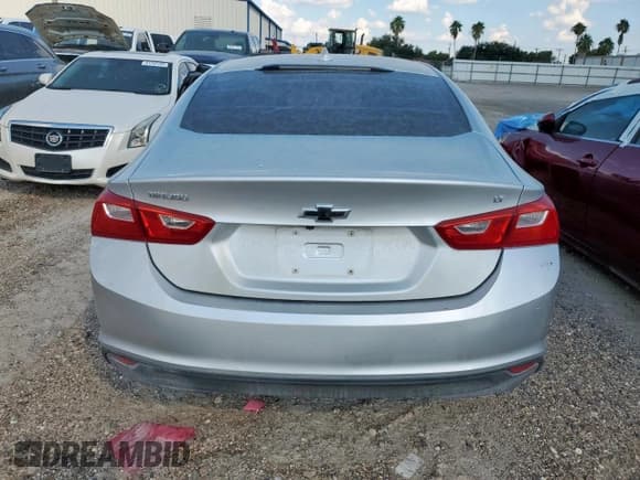✅ 2018 Chevrolet Malibu LT • VIN: 1G1ZD5STXJF124638 • Lot: 85189645. Listed on Copart with 115,249 mi. Free auction sales archive from the USA and detailed vehicle history report at DreamBid. Image 6.