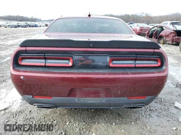 ✅ 2021 Dodge Challenger R/T • VIN: 2C3CDZBT7MH510249 • Lot: 37713864. Wystawiony na Copart z przebiegiem 72 288 mil. Bezpłatny archiwum sprzedaży aukcyjnych z USA i szczegółowy raport historii pojazdu na DreamBid. Zdjęcie 6.