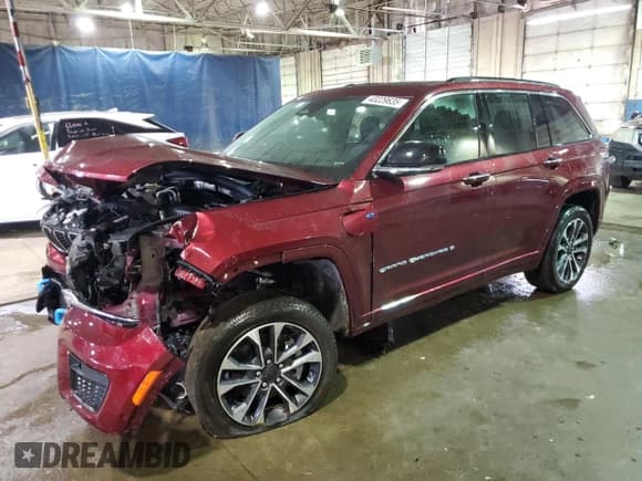 ✅ 2023 Jeep Grand Cherokee Overland • VIN: 1C4RJYD63P8788205 • Lot: 43229635. Wystawiony na Copart z przebiegiem 3 611 mil. Bezpłatny archiwum sprzedaży aukcyjnych z USA i szczegółowy raport historii pojazdu na DreamBid. Zdjęcie 1.