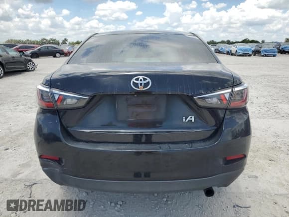 ✅ 2017 Toyota Yaris • VIN: 3MYDLBYV2HY156225 • Лот: 67068955. Опубликован ранее на Copart с пробегом 167 002 миль. Бесплатный доступ к архиву аукционных продаж из США и подробный отчёт об истории автомобиля на DreamBid. Изображение 6.