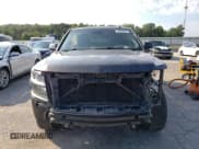 ✅ 2015 Chevrolet Suburban LT • VIN: 1GNSKJKC3FR637394 • Lot: 69036314. Wystawiony na Copart z przebiegiem 183 829 mil. Bezpłatny archiwum sprzedaży aukcyjnych z USA i szczegółowy raport historii pojazdu na DreamBid. Zdjęcie 5.