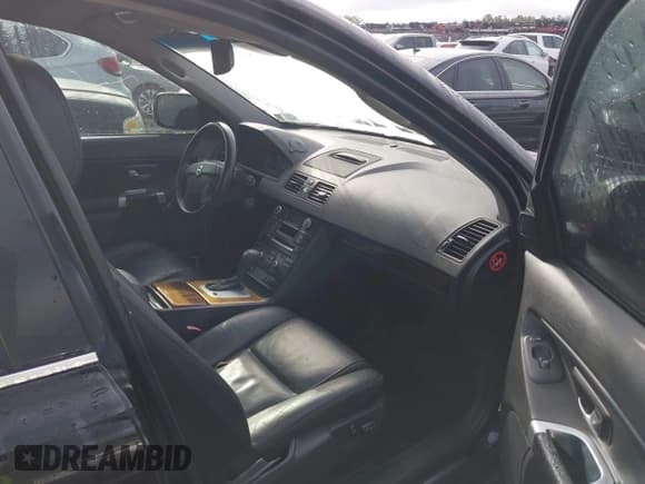 ✅ 2008 Volvo XC90 I6 • VIN: YV4CN982981419458 • Лот: 41918800. Опубликован ранее на IAAI с пробегом 134 652 миль. Бесплатный доступ к архиву аукционных продаж из США и подробный отчёт об истории автомобиля на DreamBid. Изображение 5.