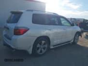 ✅ 2010 Toyota Highlander Sport • VIN: 5TDXK3EH2AS001383 • Lot: 41264457. Listed on IAAI with 171,207 mi. Free auction sales archive from the USA and detailed vehicle history report at DreamBid. Image 4.