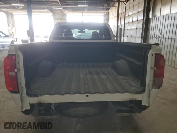✅ 2018 Chevrolet Colorado 2WD Work Truck • VIN: 1GCHSBEAXJ1307195 • Лот: 73254054. Опубликован ранее на Copart с пробегом 99 051 миль. Бесплатный доступ к архиву аукционных продаж из США и подробный отчёт об истории автомобиля на DreamBid. Изображение 6.