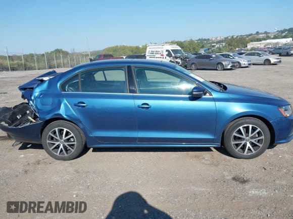 ✅ 2017 Volkswagen Jetta SE • VIN: 3VWDB7AJ0HM274784 • Лот: 43204724. Опубликован ранее на IAAI с пробегом 102 874 миль. Бесплатный доступ к архиву аукционных продаж из США и подробный отчёт об истории автомобиля на DreamBid. Изображение 13.