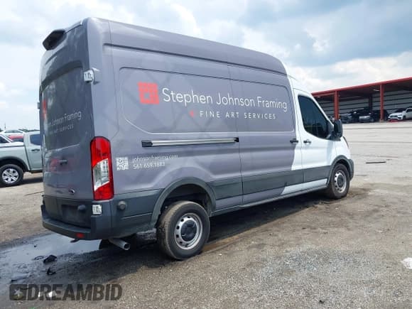 ✅ 2023 Ford Transit Cargo • VIN: 1FTBR1XG2PKC08001 • Лот: 43168020. Опубликован ранее на IAAI с пробегом 17 211 миль. Бесплатный доступ к архиву аукционных продаж из США и подробный отчёт об истории автомобиля на DreamBid. Изображение 4.