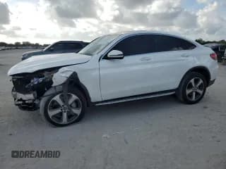 ✅ 2020 Mercedes-Benz GLC 300 • VIN: WDC0J8EB5LF748731 • Lot: 60357735. Listed on Copart with 33,799 mi. Free auction sales archive from the USA and detailed vehicle history report at DreamBid. Image 1.