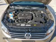 ✅ 2015 Volkswagen Passat SE • VIN: 1VWBS7A33FC018842 • Лот: 86269175. Опубликован ранее на Copart с пробегом 72 682 миль. Бесплатный доступ к архиву аукционных продаж из США и подробный отчёт об истории автомобиля на DreamBid. Изображение 11.