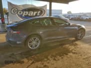 ✅ 2015 Tesla Model S 85 • VIN: 5YJSA1H1XFF091538 • Лот: 95718125. Опубликован ранее на Copart с пробегом 136 482 миль. Бесплатный доступ к архиву аукционных продаж из США и подробный отчёт об истории автомобиля на DreamBid. Изображение 3.
