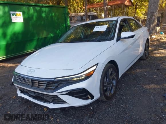 ✅ 2025 Hyundai Elantra Limited • VIN: KMHLP4DG2SU863428 • Lot: 43470613. Wystawiony na IAAI z przebiegiem 21 184 mil. Bezpłatny archiwum sprzedaży aukcyjnych z USA i szczegółowy raport historii pojazdu na DreamBid. Zdjęcie 2.