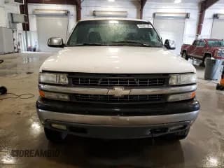 ✅ 2000 Chevrolet Silverado 2500 LS • VIN: 1GCGK29U9YE272006 • Lot: 63997185. Wystawiony na Copart z przebiegiem 206 427 mil. Bezpłatny archiwum sprzedaży aukcyjnych z USA i szczegółowy raport historii pojazdu na DreamBid. Zdjęcie 5.
