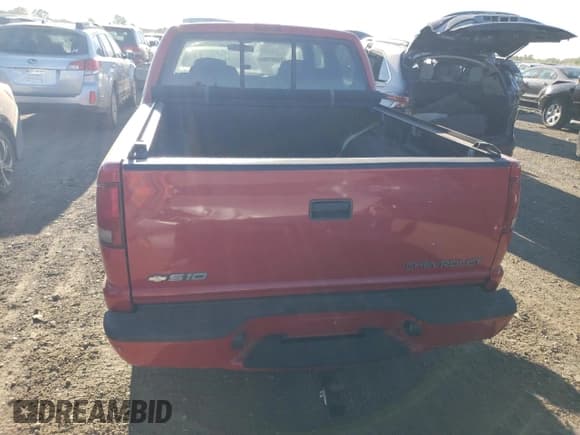 ✅ 2003 Chevrolet S-10 LS • VIN: 1GCDT13X23K181621 • Лот: 70681464. Опубликован ранее на Copart с пробегом 103 506 миль. Бесплатный доступ к архиву аукционных продаж из США и подробный отчёт об истории автомобиля на DreamBid. Изображение 6.