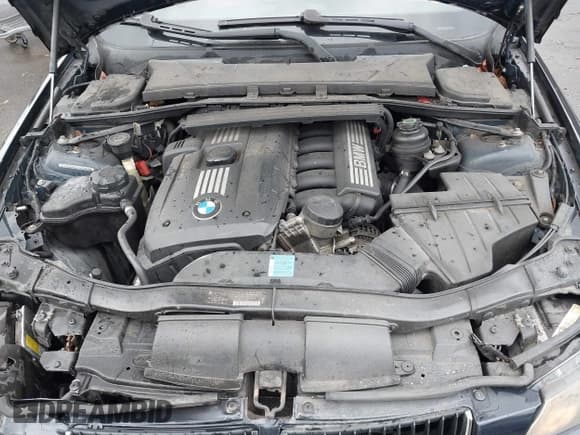 ✅ 2008 BMW 3 Series 328xi • VIN: WBAVC93558K042542 • Lot: 43549044. Listed on IAAI with 204,255 mi. Free auction sales archive from the USA and detailed vehicle history report at DreamBid. Image 10.