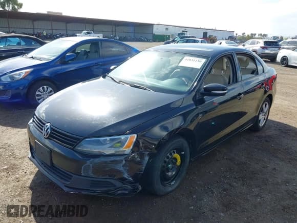 ✅ 2012 Volkswagen Jetta TDI w/Premium • VIN: 3VWLL7AJ3CM469621 • Lot: 41831230. Listed on IAAI with 198,871 mi. Free auction sales archive from the USA and detailed vehicle history report at DreamBid. Image 6.