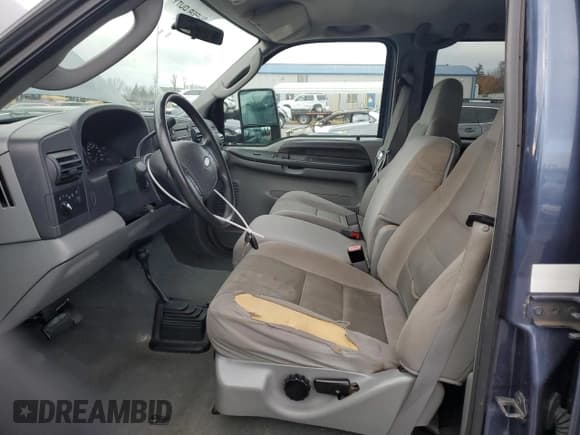 ✅ 2005 Ford F-250 XL • VIN: 1FTSW21Y55EA83958 • Lot: 92603455. Listed on Copart with 142,622 mi. Free auction sales archive from the USA and detailed vehicle history report at DreamBid. Image 7.
