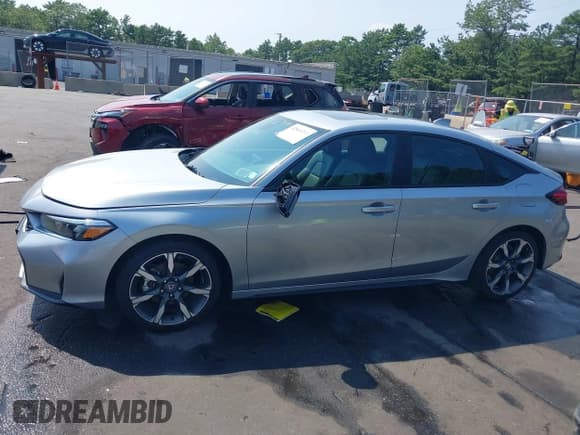 ✅ 2025 Honda Civic Sport Touring • VIN: 19XFL4H98SE004299 • Lot: 42869213. Listed on IAAI with 9,571 mi. Free auction sales archive from the USA and detailed vehicle history report at DreamBid. Image 14.