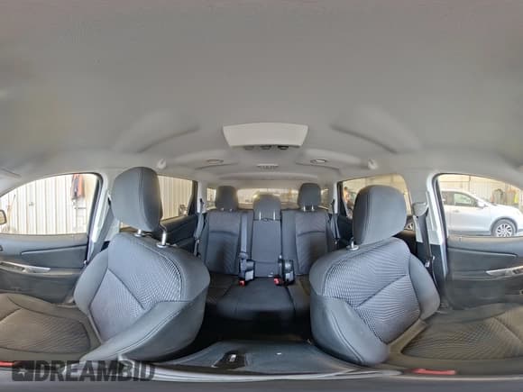 ✅ 2015 Dodge Journey SXT • VIN: 3C4PDDBG3FT676071 • Lot: 86784075. Wystawiony na Copart z przebiegiem 177 321 mil. Bezpłatny archiwum sprzedaży aukcyjnych z USA i szczegółowy raport historii pojazdu na DreamBid. Zdjęcie 15.