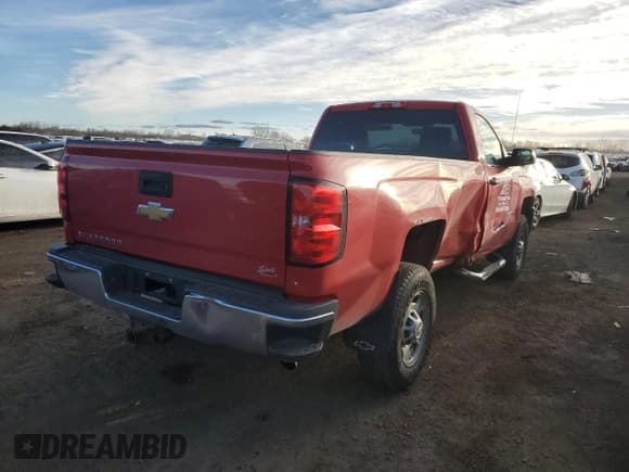 ✅ 2015 Chevrolet Silverado 2500HD Work Truck • VIN: 1GC0CUEG1FZ120723 • Lot: 86566784. Wystawiony na Copart z przebiegiem 206 532 mil. Bezpłatny archiwum sprzedaży aukcyjnych z USA i szczegółowy raport historii pojazdu na DreamBid. Zdjęcie 3.