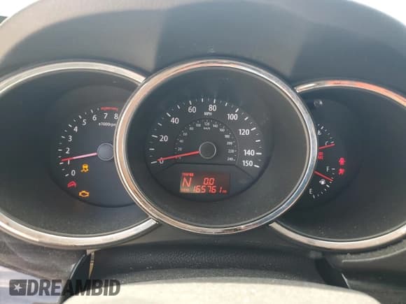 ✅ 2013 Kia Sorento EX • VIN: 5XYKU4A26DG391286 • Lot: 68682665. Listed on Copart with 165,761 mi. Free auction sales archive from the USA and detailed vehicle history report at DreamBid. Image 9.