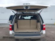 ✅ 2007 Ford Expedition Eddie Bauer • VIN: 1FMFU18517LA11176 • Лот: 42167558. Опубликован ранее на IAAI с пробегом 238 839 миль. Бесплатный доступ к архиву аукционных продаж из США и подробный отчёт об истории автомобиля на DreamBid. Изображение 17.