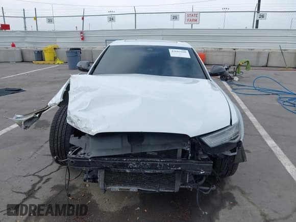 ✅ 2016 Audi A6 Prestige • VIN: WAUHGAFCXGN104723 • Lot: 43681608. Listed on IAAI with 47,915 mi. Free auction sales archive from the USA and detailed vehicle history report at DreamBid. Image 13.