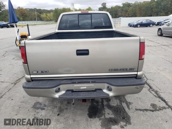 ✅ 2000 Chevrolet S-10 LS • VIN: 1GCDT19W3YK179978 • Lot: 89890655. Listed on Copart with 194,078 mi. Free auction sales archive from the USA and detailed vehicle history report at DreamBid. Image 6.