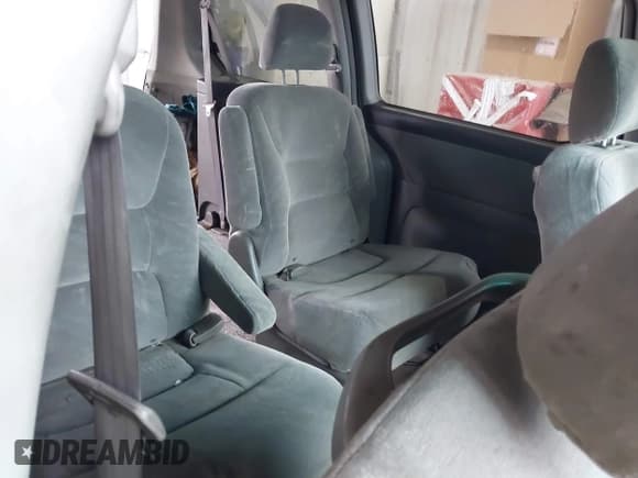 ✅ 2002 Honda Odyssey EX • VIN: 2HKRL18692H524444 • Lot: 43868896. Listed on IAAI with 257,416 mi. Free auction sales archive from the USA and detailed vehicle history report at DreamBid. Image 8.