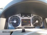 ✅ 2008 Mercury Mariner Premier • VIN: 4M2CU87188KJ09329 • Лот: 81264385. Опубликован ранее на Copart с пробегом 232 461 миль. Бесплатный доступ к архиву аукционных продаж из США и подробный отчёт об истории автомобиля на DreamBid. Изображение 9.