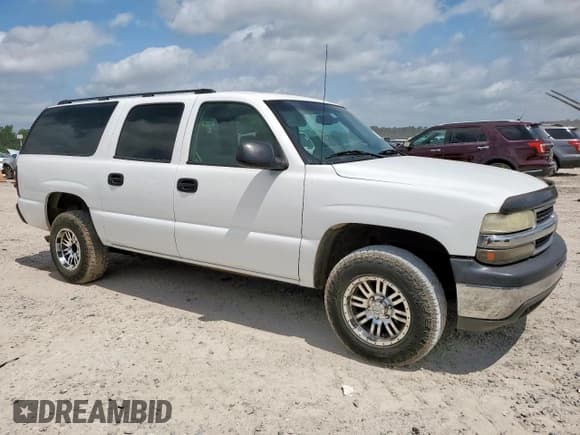 ✅ 2006 Chevrolet Suburban LS • VIN: 3GNEC16Z56G199292 • Лот: 56905005. Опубликован ранее на Copart с пробегом 198 220 миль. Бесплатный доступ к архиву аукционных продаж из США и подробный отчёт об истории автомобиля на DreamBid. Изображение 4.