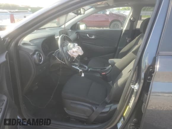 ✅ 2022 Hyundai Kona SEL • VIN: KM8K32AB1NU928262 • Лот: 59792974. Опубликован ранее на Copart с пробегом 90 967 миль. Бесплатный доступ к архиву аукционных продаж из США и подробный отчёт об истории автомобиля на DreamBid. Изображение 7.