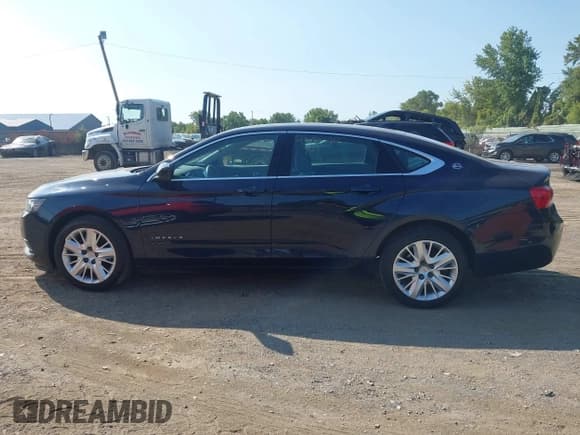 ✅ 2017 Chevrolet Impala LS • VIN: 2G11X5S35H9164441 • Lot: 43190499. Listed on IAAI with 125,536 mi. Free auction sales archive from the USA and detailed vehicle history report at DreamBid. Image 14.