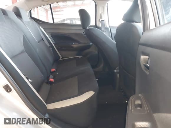 ✅ 2021 Nissan Versa SV • VIN: 3N1CN8EV9ML868088 • Lot: 43041690. Listed on IAAI with 88,057 mi. Free auction sales archive from the USA and detailed vehicle history report at DreamBid. Image 8.