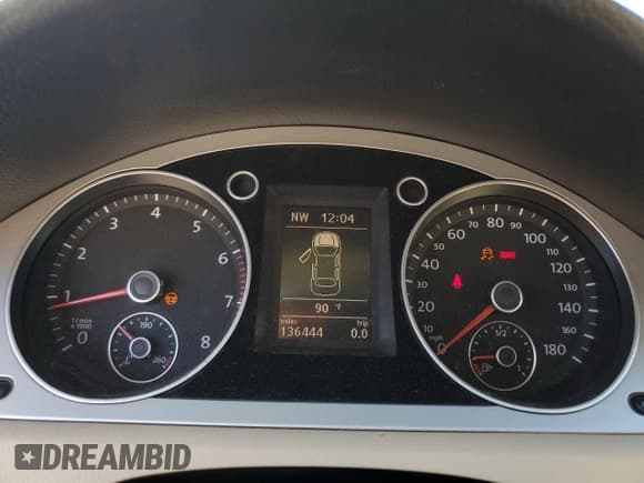 ✅ 2009 Volkswagen CC Sport • VIN: WVWNL73C69E520859 • Lot: 80813885. Wystawiony na Copart z przebiegiem 136 444 mil. Bezpłatny archiwum sprzedaży aukcyjnych z USA i szczegółowy raport historii pojazdu na DreamBid. Zdjęcie 9.