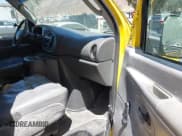 ✅ 2005 Ford Econoline Cargo • VIN: 1FTNE24W55HB06177 • Lot: 42831367. Wystawiony na IAAI z przebiegiem 267 097 mil. Bezpłatny archiwum sprzedaży aukcyjnych z USA i szczegółowy raport historii pojazdu na DreamBid. Zdjęcie 5.