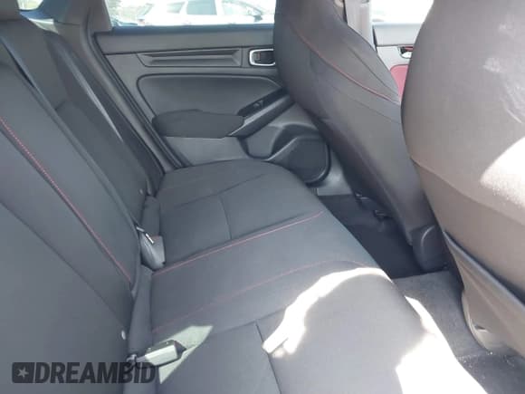 ✅ 2024 Honda Civic Si • VIN: 2HGFE1E53RH472337 • Lot: 42539629. Wystawiony na IAAI z przebiegiem 12 883 mil. Bezpłatny archiwum sprzedaży aukcyjnych z USA i szczegółowy raport historii pojazdu na DreamBid. Zdjęcie 8.