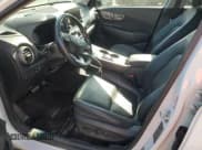 ✅ 2019 Hyundai Kona Limited • VIN: KM8K33AG7KU023229 • Лот: 70818274. Опубликован ранее на Copart с пробегом 102 582 миль. Бесплатный доступ к архиву аукционных продаж из США и подробный отчёт об истории автомобиля на DreamBid. Изображение 7.